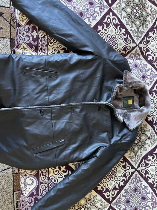 продам новую куртку зимнюю