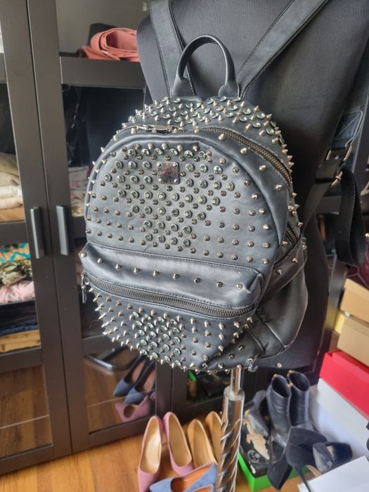 Кожена черна чанта