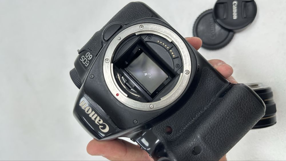 Canon 6D  120000