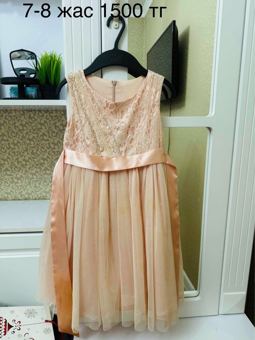 Нарядные платья для девочек