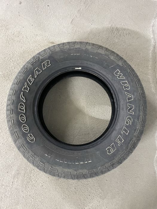 Продам шины А/Т Good Year 275/65/18