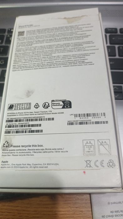 I-Phone 16 pro- max white