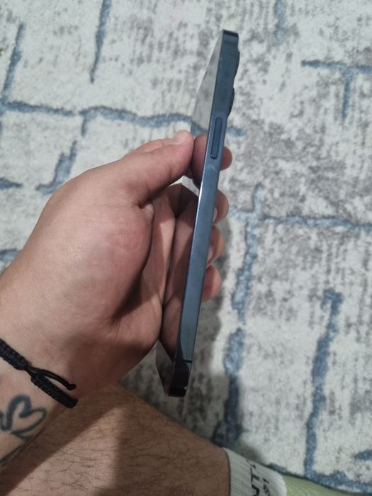 Vand/ schimb iphone 12 pro max