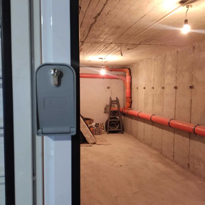 Продава се Гараж / Паркомясто в Стара Загора, Три чучура - север - 20 кв.м за 1180 €/кв.м - Снимка #3