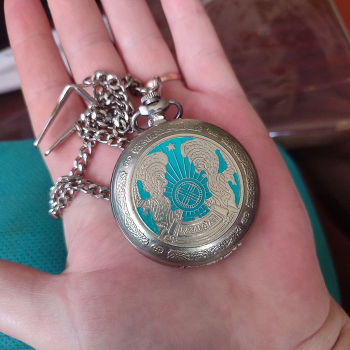 Часы сувенирные продам