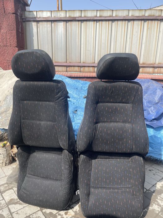 Продам комплект сидений на ниву