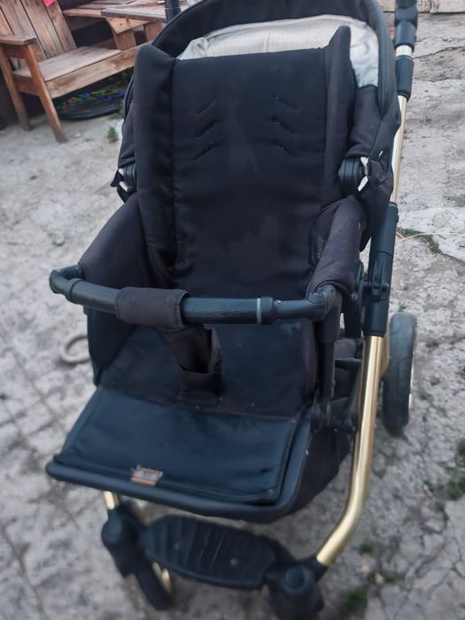 Продам Коляску 2 в 1