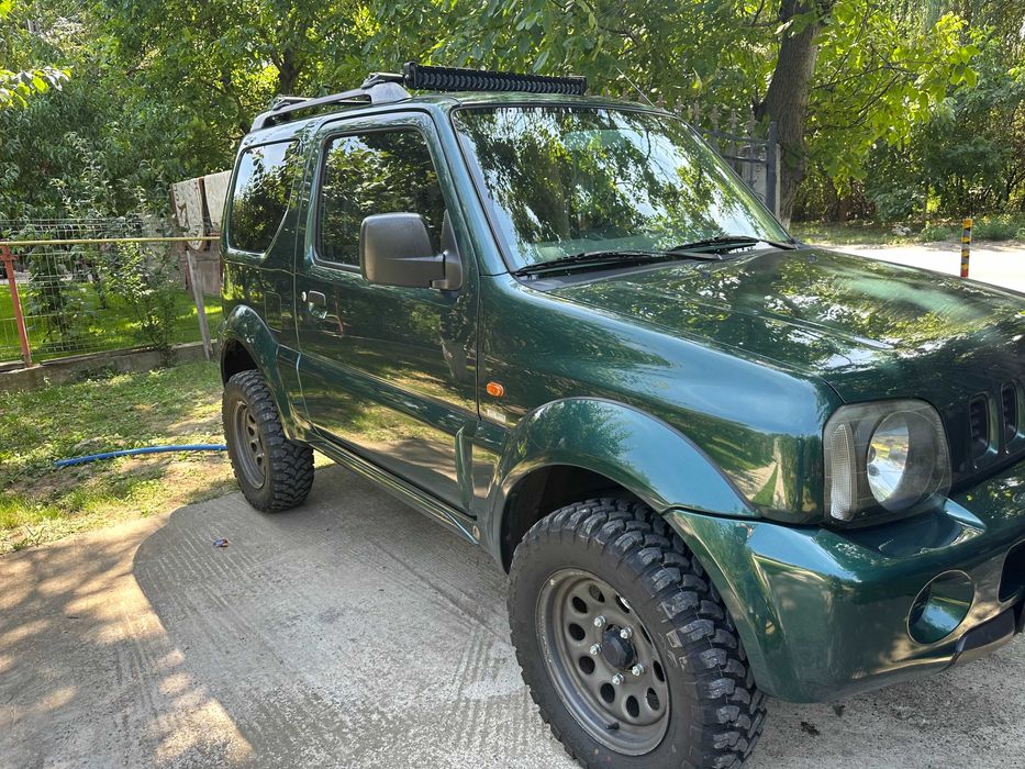 Vând Suzuki Jimny