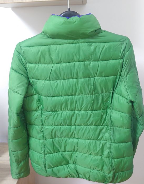 Vând geacă mărimea S