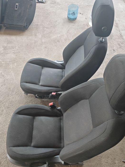 Салон за Land Rover discovery sport
