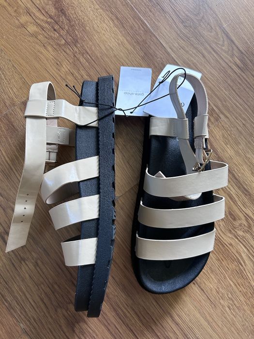 Дамски сандали