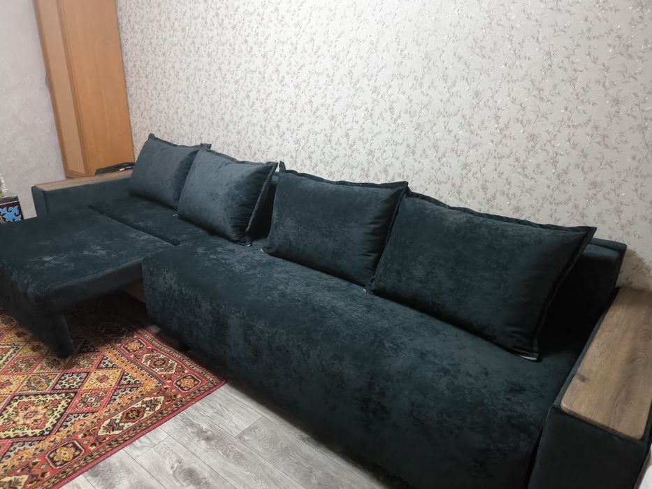 Продаю новый диван