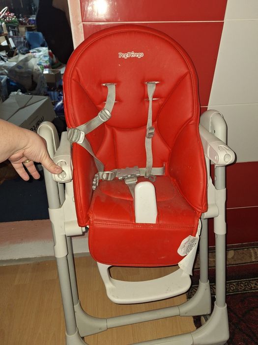 Scăunel pt masa pt bebelusi Peg -Perego