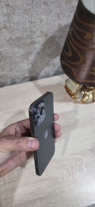 iPhone 13 про макс