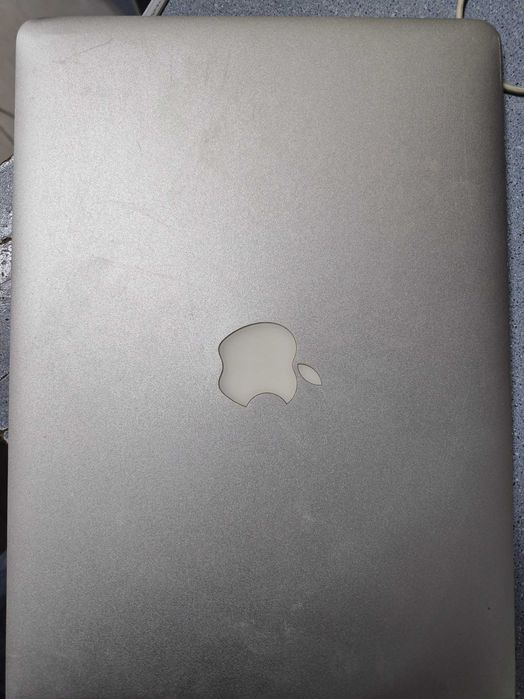 Продам Macbook Air