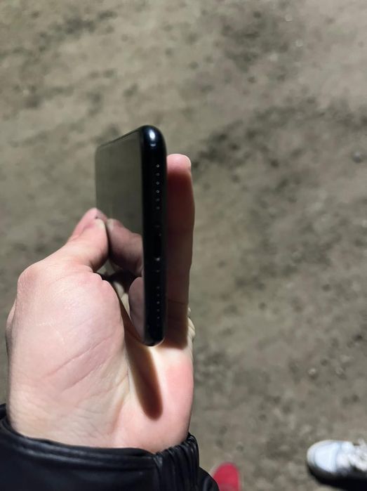 Айфон се 2020г 128гб ёмкость 87%