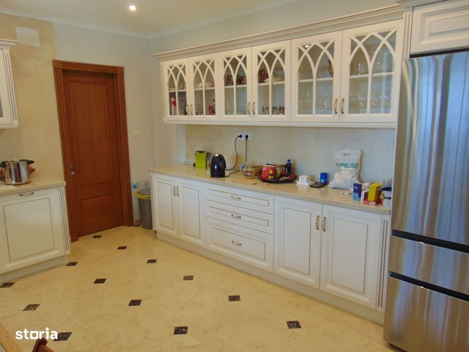 FARA COMISIOANE padure Vila LUX cu 7 camere 4 bai 2 terase pe 1600mp