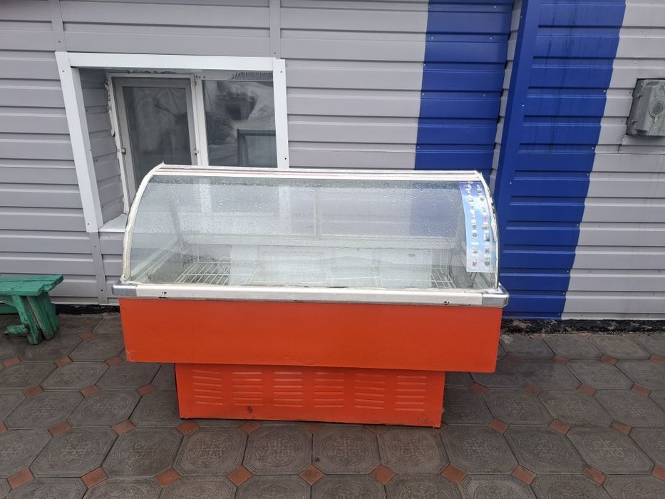 Ветринный холодильник