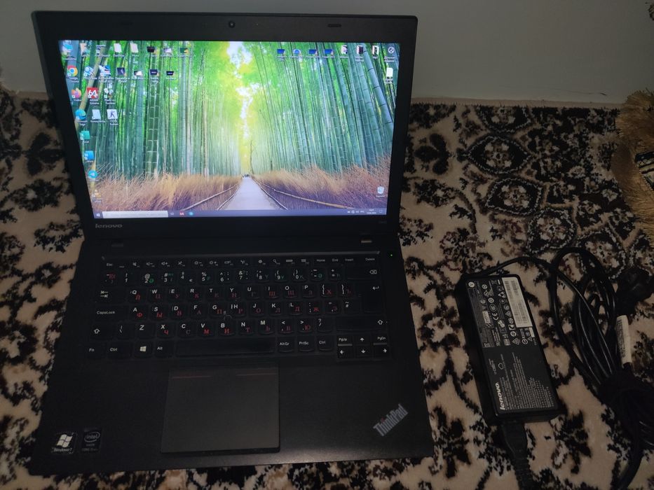 Lenovo ThinkPad T440 noutbuk. Core i5 4300 CPU/6GB AZU/250 GB SSD
