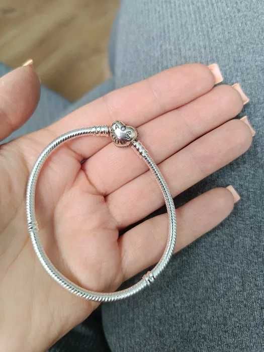 Оригинална Гривна Pandora