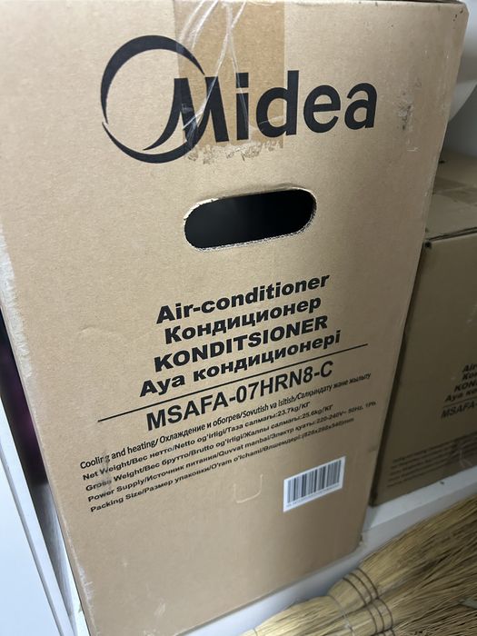 Продам кондиционер Midea