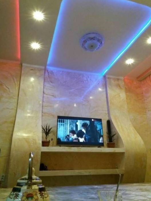 Поклейка обоев,галтелей,частичный ремонт