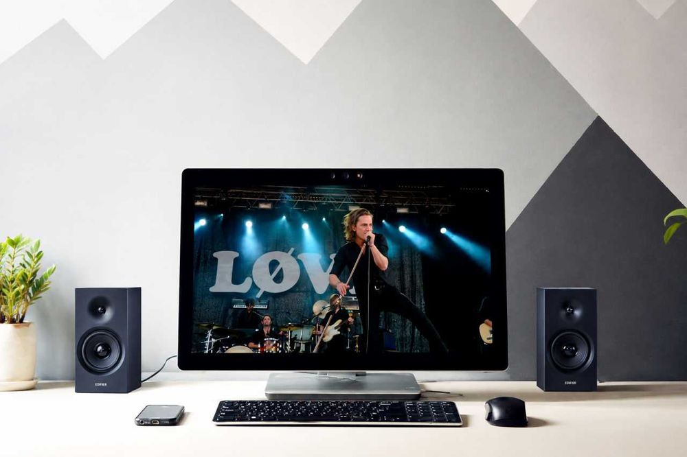 Edifier R1080BT black