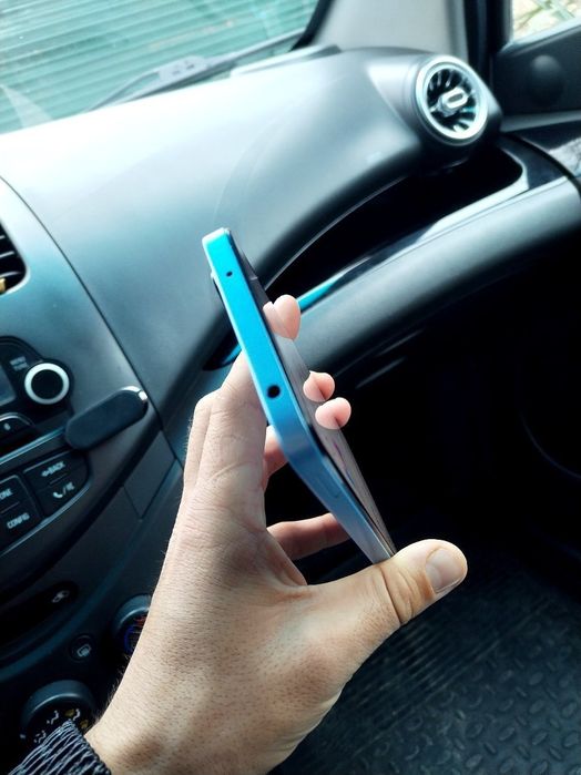 Redmi 12 256/8 GB srochna sotiladi