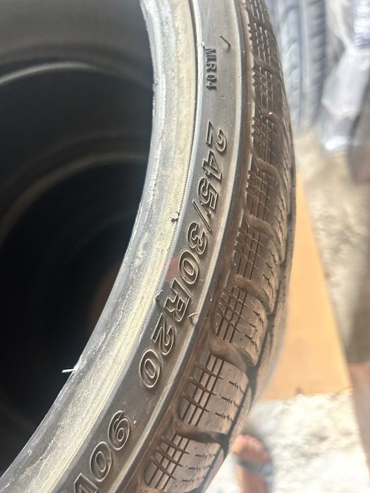 Гуми 4бр. 245/30 R20