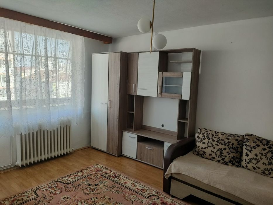 Proprietar închiriez apartament cu 2 camere decomandate, zona Rahovei