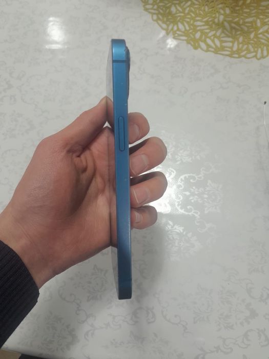 iPhone 13 blue в хорошом состаяание