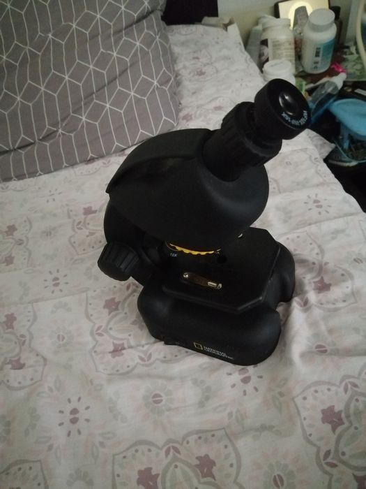Microscop Național Geografic
