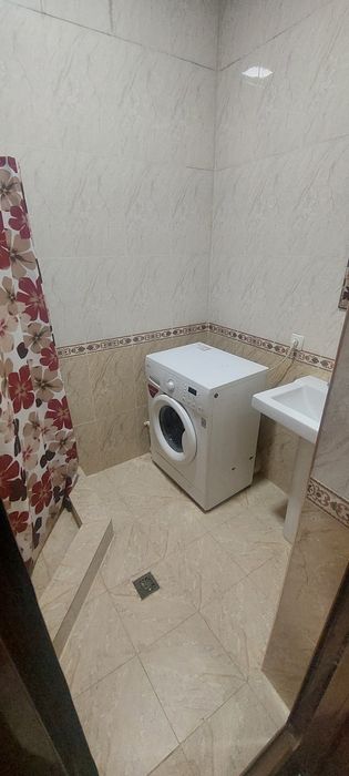 Samarqand vogzal rudakiy ko'chasi 86B domdam kvartira sotiladi