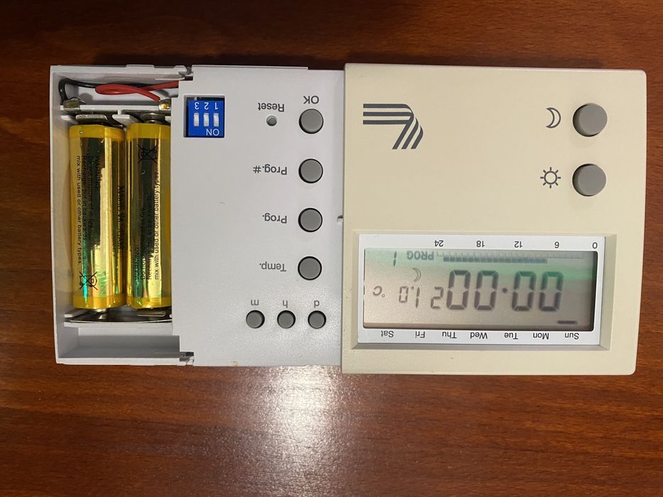 Термостати за подово или парно