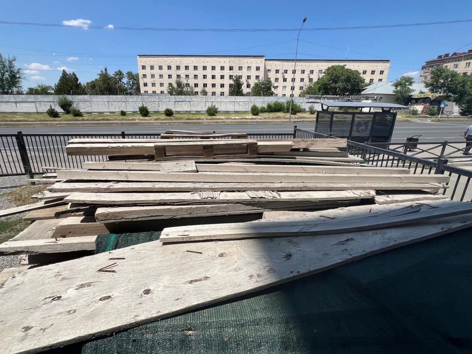 продам опалубки и дерева под стройтельства для фундамента