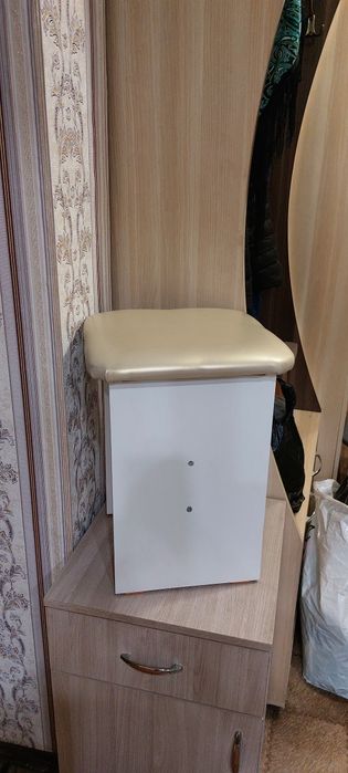 Табуретки кухонные