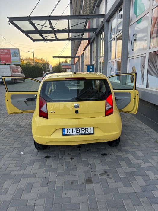 Seat mii în două uși ca nouă