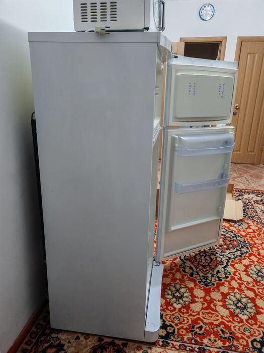 Продам холодильник в рабочем состоянии за 38 000
