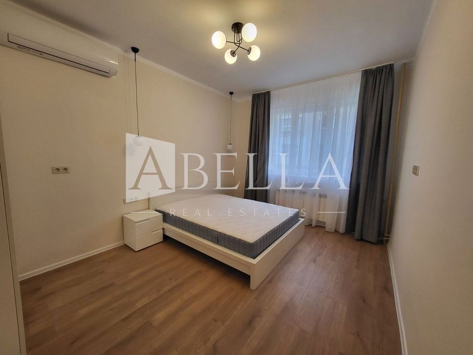 Дава се под наем Тристаен апартамент в София, Център - 80 кв.м за 950 € - Снимка #9