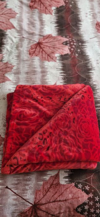 Продам покрывало -плед новый