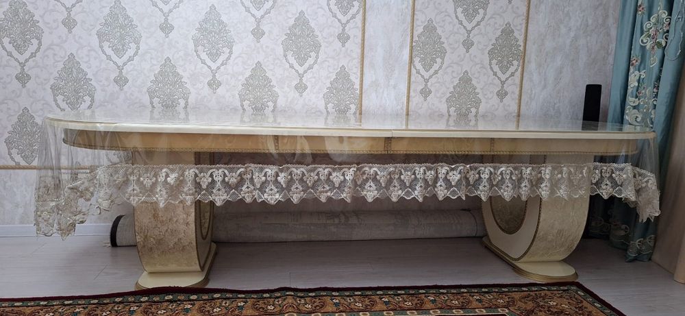 Залға үстел сатылады, стол