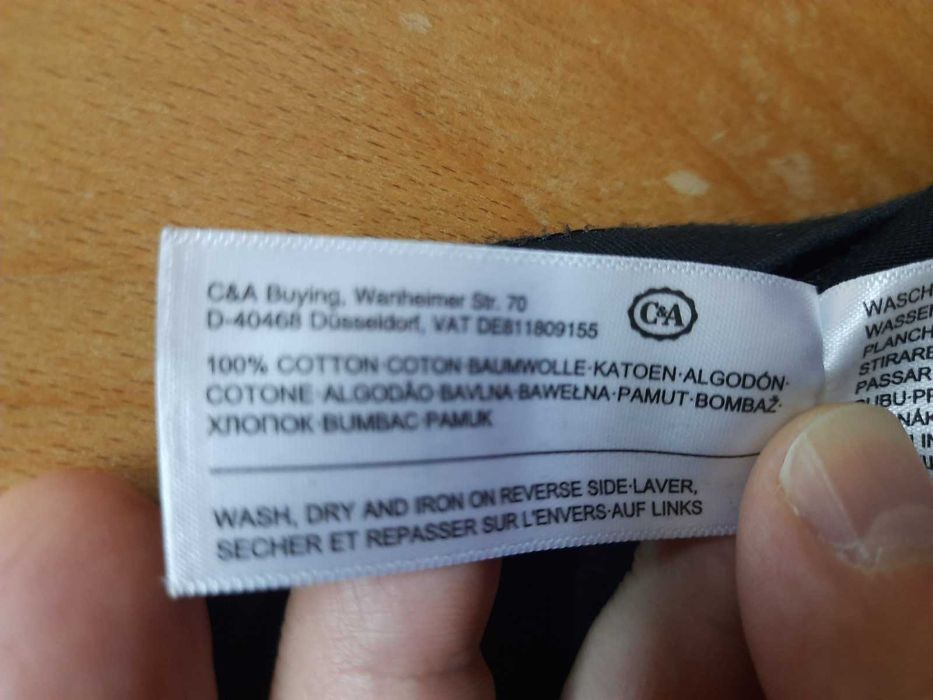 Чисто нова мъжка или юношеска оригинална черна блуза C&A 100% памук