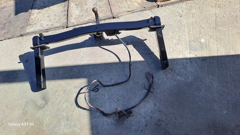 Теглич Оригинален за Ауди А6 Ц5/ Audi A6  [ C5] комби