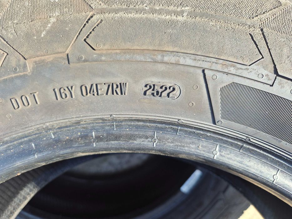 2 Anvelope de IARNA - 235/65/16C 115/113R - Continental VAN Winter - Stare F BUNA - DOT 2022 !