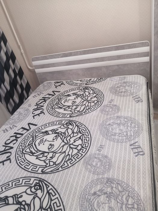 Продам двухспальную кровать