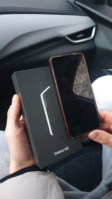 Продам Samsung c25