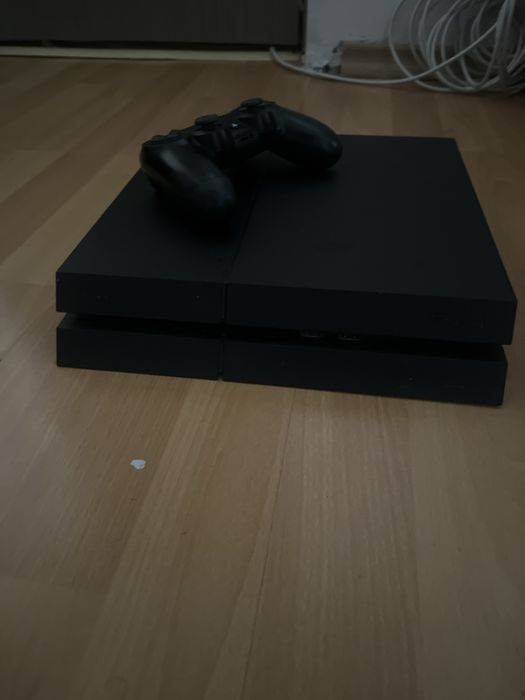 PlayStation 4 (PS4) 1Tb + Controller + 7 Jocuri originale / Pachet sau separat