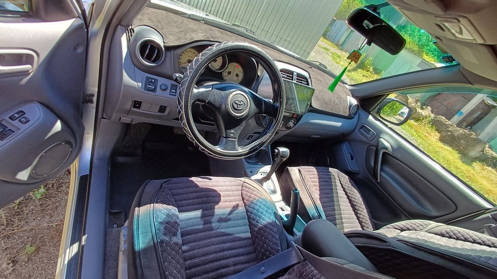 Toyota  RAY 4 в хорошем состояние