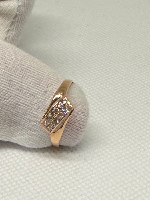 Кольцо золотое женское