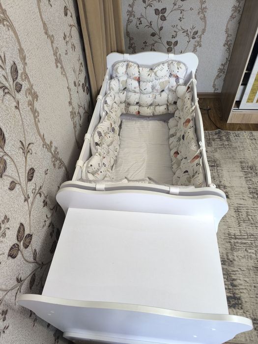 Детский кровать абсолютно новый